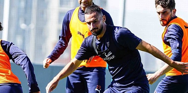 Başakşehir’in gözü Aslan’da