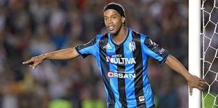 Ronaldinho İstanbul'a geliyor