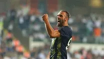 Vedat pazartesi imzalıyor