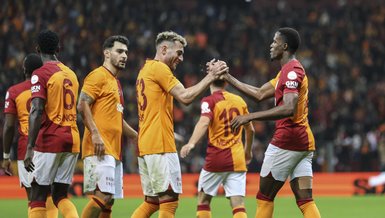 Galatasaray 100. golünü bekliyor
