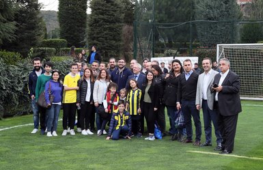 Fenerbahçe antrenmanında sürpriz