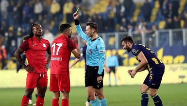 SPOR HABERİ - Ankaragücü -  Keçiörengücü maçında sağlık görevlisine sarı kart!