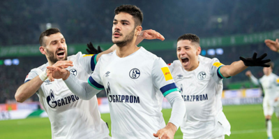 Milli futbolcu Ozan Kabak'tan "evde kal" çağrısı