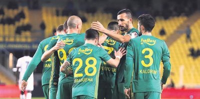 Fener 6 0 In Rovansina Cikiyor Son Dakika Fenerbahce Haberleri Fotomac