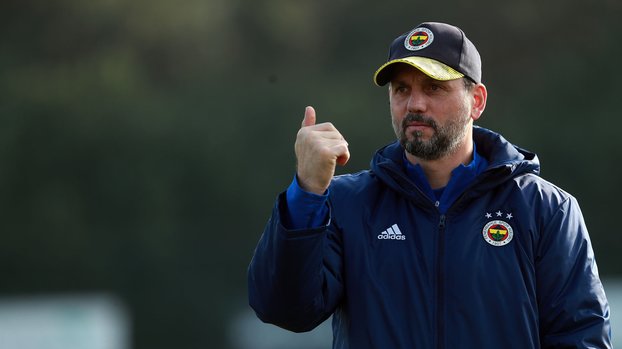 Son dakika FB haberleri | Fenerbahçe'de tarihi karar! İşte yedeğe çekilecek isimler #