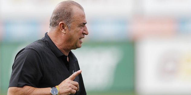 Fatih Terim'den büyük sürpriz! 2 yıldız kulübeye