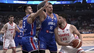 Türkiye 95-90 Sırbistan (MAÇ SONUCU ÖZET) 12 Dev Adam lider çıktı!