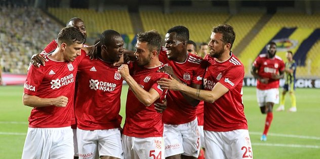Fenerbahce 1 2 Sivasspor Mac Sonucu Son Dakika Super Lig Haberleri Fotomac