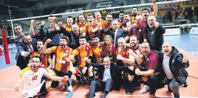 Aslan madalya istiyor