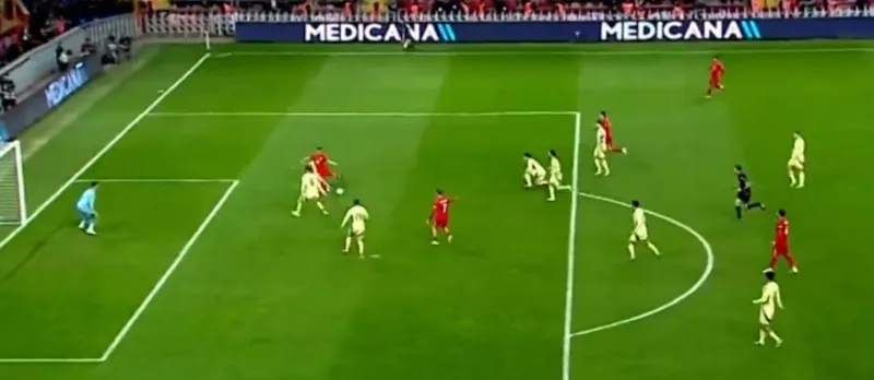 a-milli-takimimiz-penalti-kazandi-iste-o-pozisyon-1731783518417.jpg