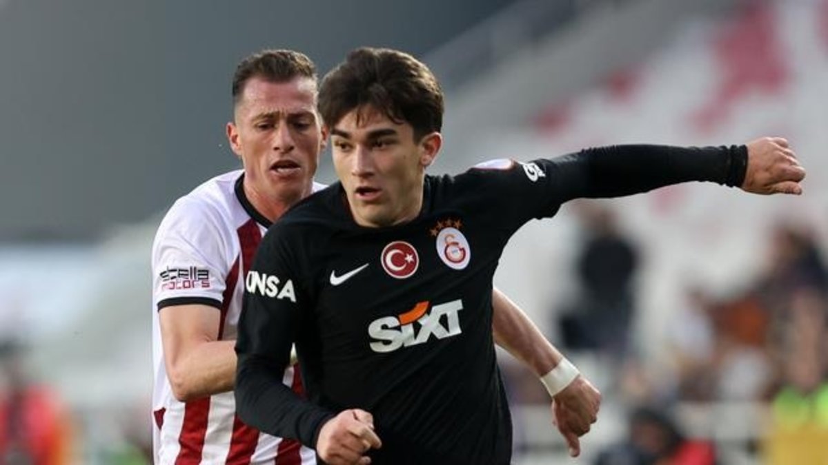 Ali Turap büyüledi