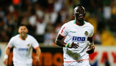 Papiss Cisse Zirvede Son Dakika Alanyaspor Haberleri Fotomac