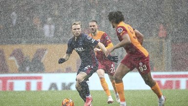 Galatasaray Trabzonspor maçında penaltı bekledi!