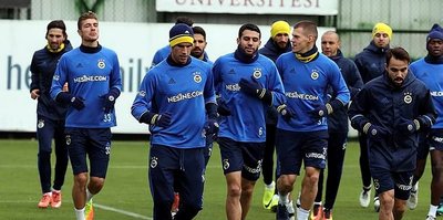 Fenerbahçe kafilesi, Antalya'ya geldi