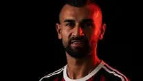 Serdar imzayı attı