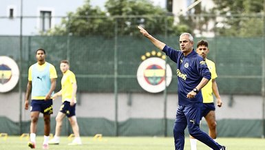 Fenerbahçe'nin Rusya kamp kadrosu açıklandı