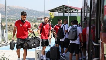 Akrepler Burdur'da kampta