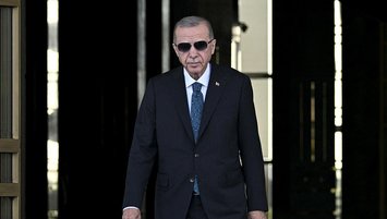 Başkan Erdoğan Filenin Efeleri'ni tebrik etti