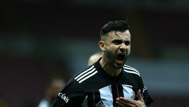 Son dakika Beşiktaş transfer haberleri | Rachid Ghezzal İstanbul'da!