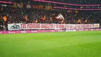 Torreira için pankart
