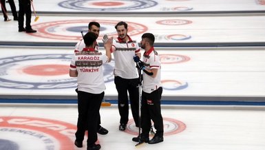 Son dakika spor haberi: Avrupa Curling Şampiyonası'nda Türkiye Slovenya'yı yenerek yarı finali garantiledi