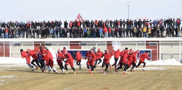 Sivasspor A Eksi 7 Derecede Taraftar Morali Son Dakika Sivasspor Haberleri Fotomac