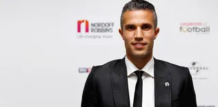 Premier Lig’in en güzel golü Van Persie’den