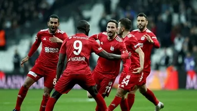 Erdoğan Yeşilyurt 2 dakikada Aslan oldu!