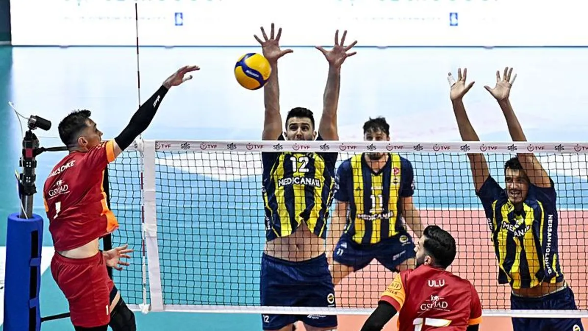 Galatasaray, file derbisinde Fenerbahçe'yi mağlup etti