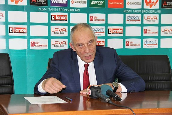 Galatasaray taraftarları isyan etti! O isimlere büyük tepki