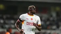 Kral tahtını bırakmadı