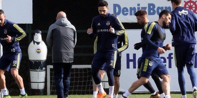 Fenerbahçe, Alanyaspor hazırlıklarını sürdürdü