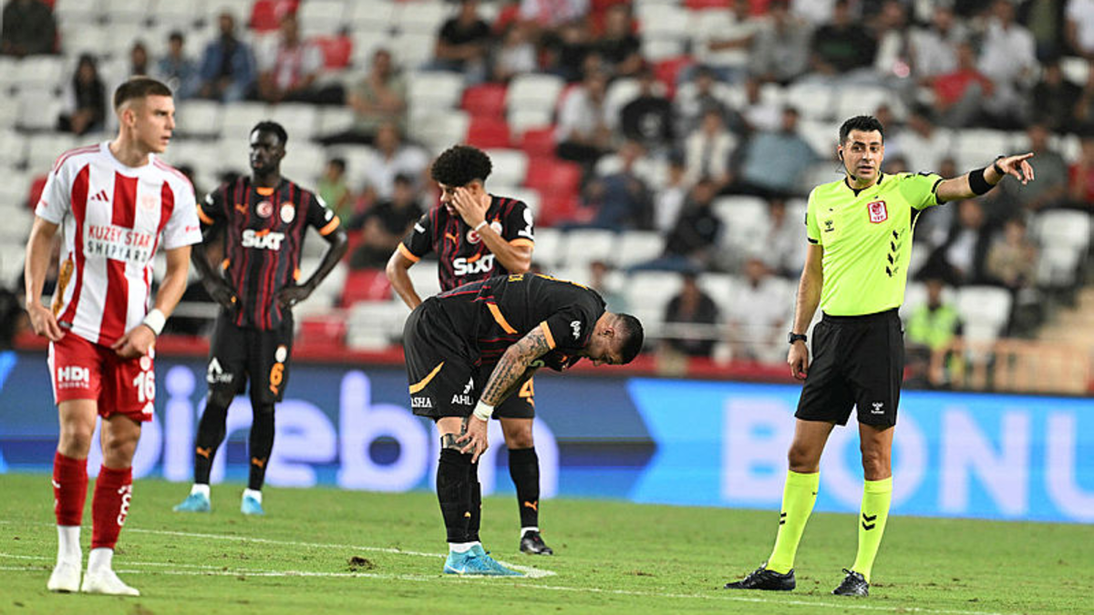 Olay sözler! Böyle hakemlik olmaz...