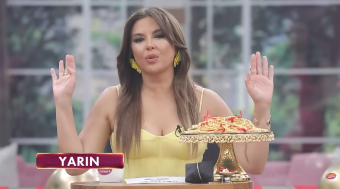 gelinim-mutfakta-bilezikleri-kim-aldi-22-mayis-aysun-yarismadan-cekildi-mi-1779440744740.png Gelinim Mutfakta Aysun yarışmadan çekildi mi?