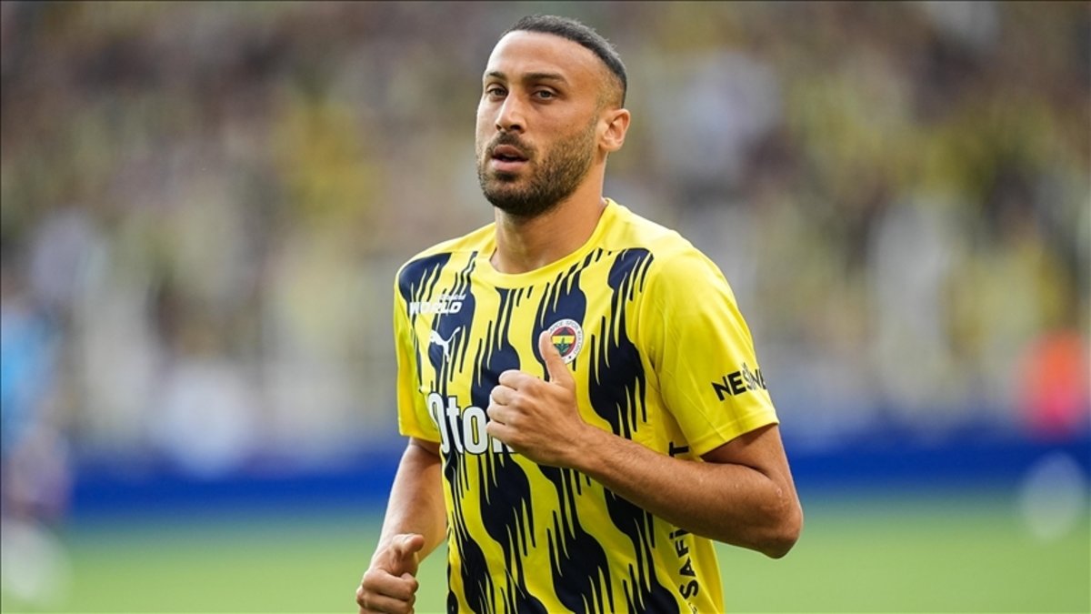 Fenerbahçe'de ayrılık sesleri! Cenk Tosun'a Süper Lig'den talip çıktı! İşte o takım…