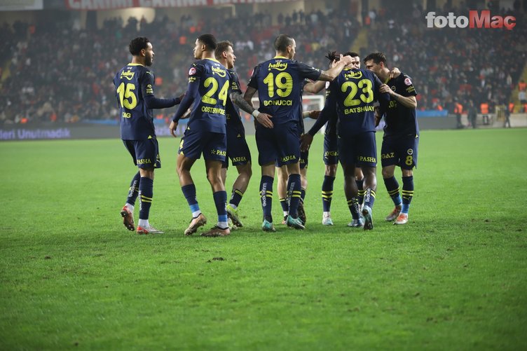 TRANSFER HABERLERİ: Fenerbahçe sil baştan! İsmail Kartal raporunu verdi...