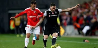 Dusko Tosic sol bekte