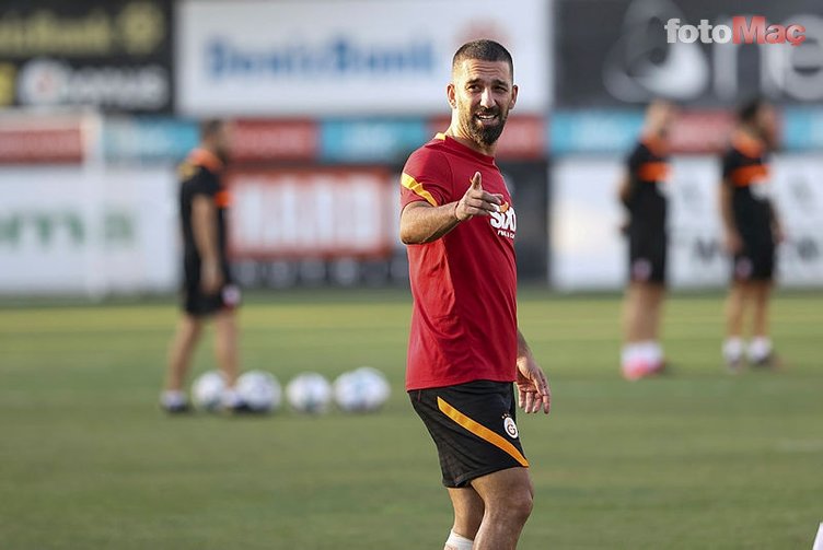 Son dakika spor haberi: Fenerbahçeli Mert Hakan Yandaş Arda Turan'a dert yandı! "Çok mutsuzum kurtar beni abi" (FB GS spor haberi)