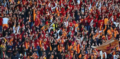 Tribünler doldu taştı!