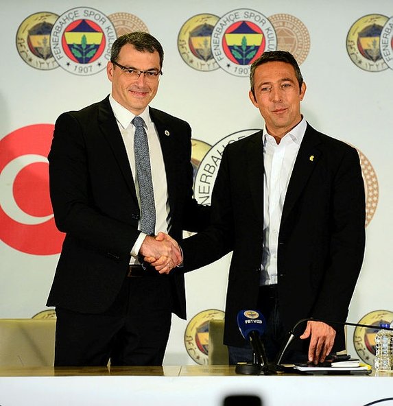 Fenerbahçe Başkanı Ali Koç'tan İngiltere'de dev transfer operasyonu! İşte o fotoğraf