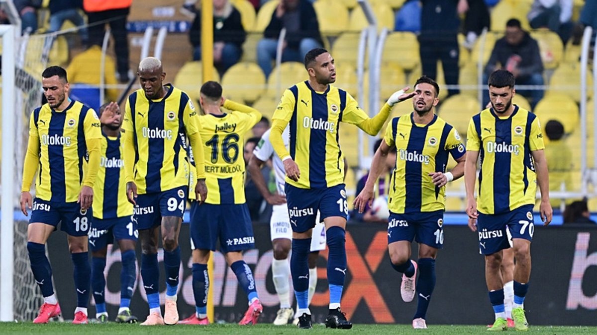 TRANSFER HABERİ - Fenerbahçe’de ayrılık rüzgarı! 6 yabancının bileti kesildi TRANSFER HABERİ - Fenerbahçe’de ayrılık rüzgarı! 6 yabancının bileti kesildi