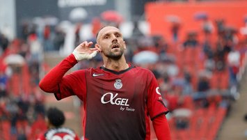 Vedat Fener'de