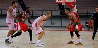 Karşıyaka tatsız: 67-86