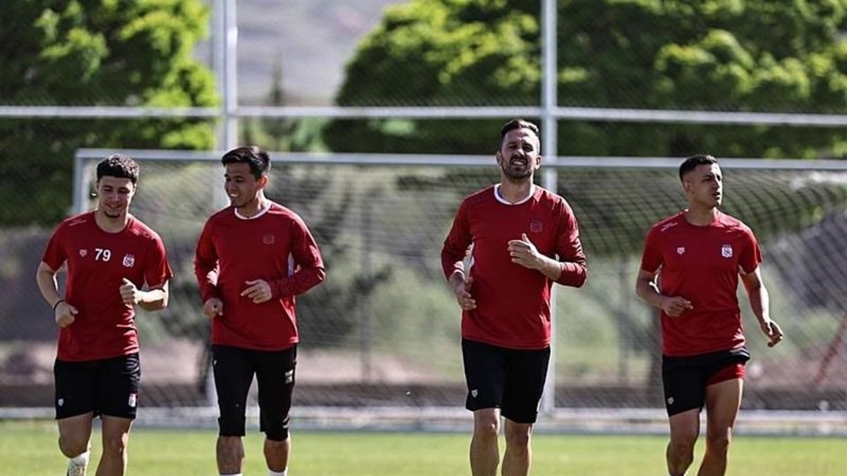 Sivasspor başladı