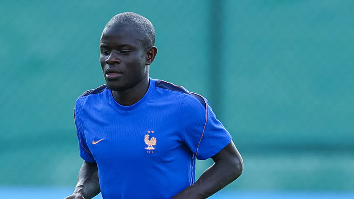 Fenerbahçe'den orta sahaya sürpriz hamle! Kante'nin yerine...