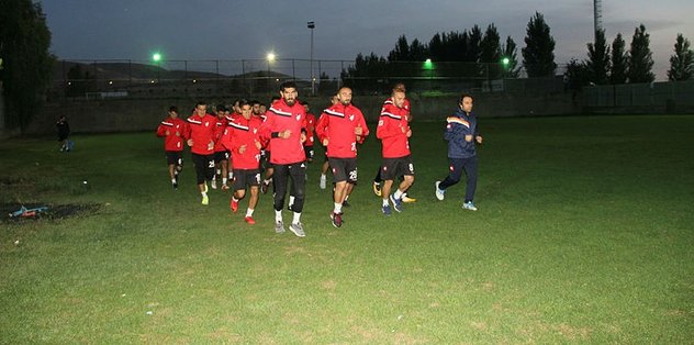Elazığspor'da personel iş bıraktı