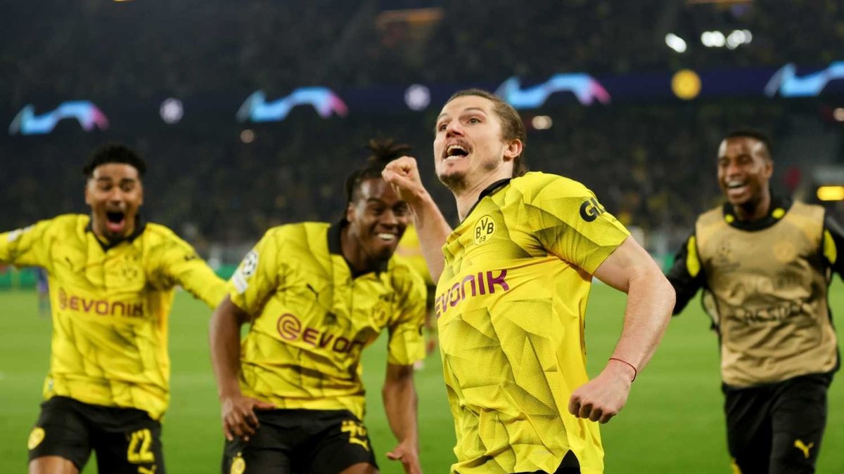 TRANSFER HABERİ: Fenerbahçe'ye sürpriz Sabitzer teklifi! Mourinho'nun kararı bekleniyor TRANSFER HABERİ: Fenerbahçe'ye sürpriz Sabitzer teklifi! Mourinho'nun kararı bekleniyor