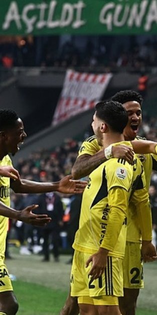 Namağlup yola devam