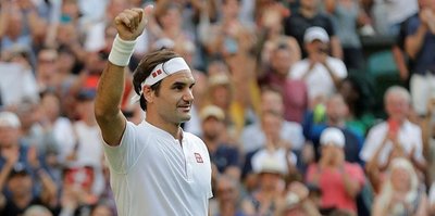 Wimbledon'da Roger Federer dördüncü tura yükseldi