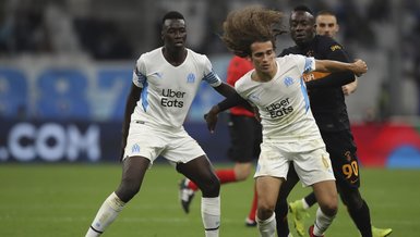 SON DAKİKA GALATASARAY HABERİ: Marsilya - Galatasaray maçında hakem önce penaltı verdi sonra iptal etti! VAR'dan karar değişti
